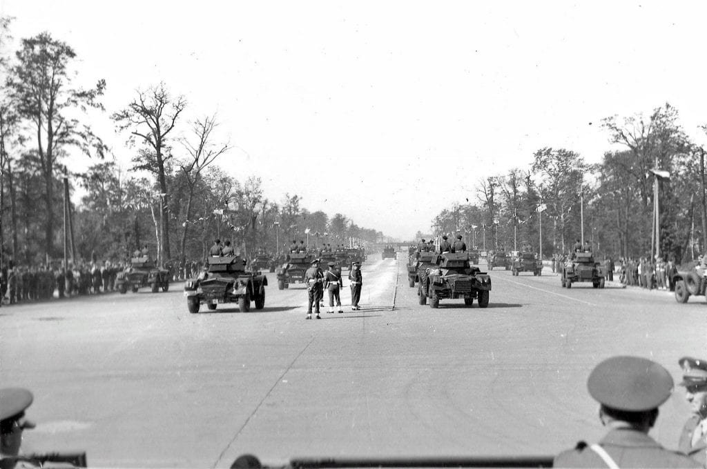 Allied Victory Parade - British Tank Division